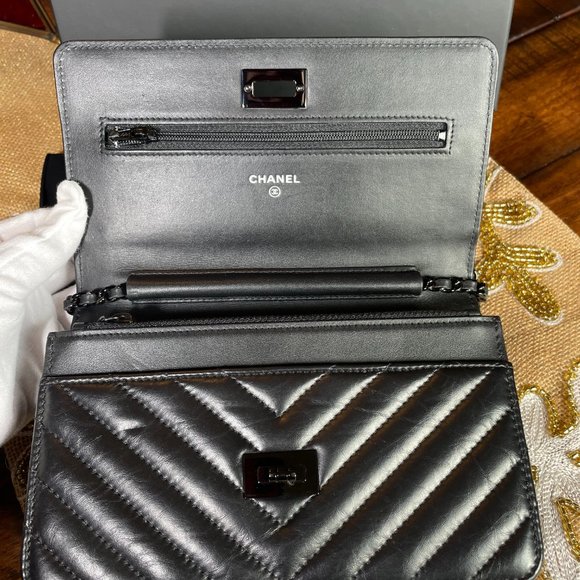 ***SOLD****Chanel Classic Flap Reissue 2.55 So Black Chevron Wallet On Chain WOC - Picture 15 of 16